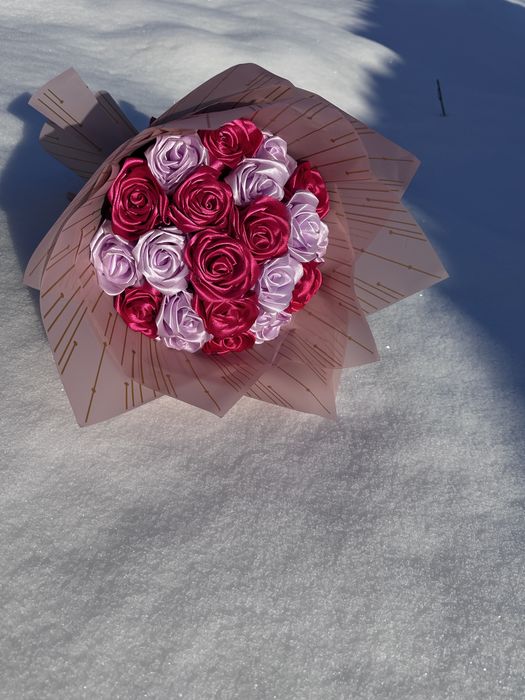 Buchet trandafiri din satin