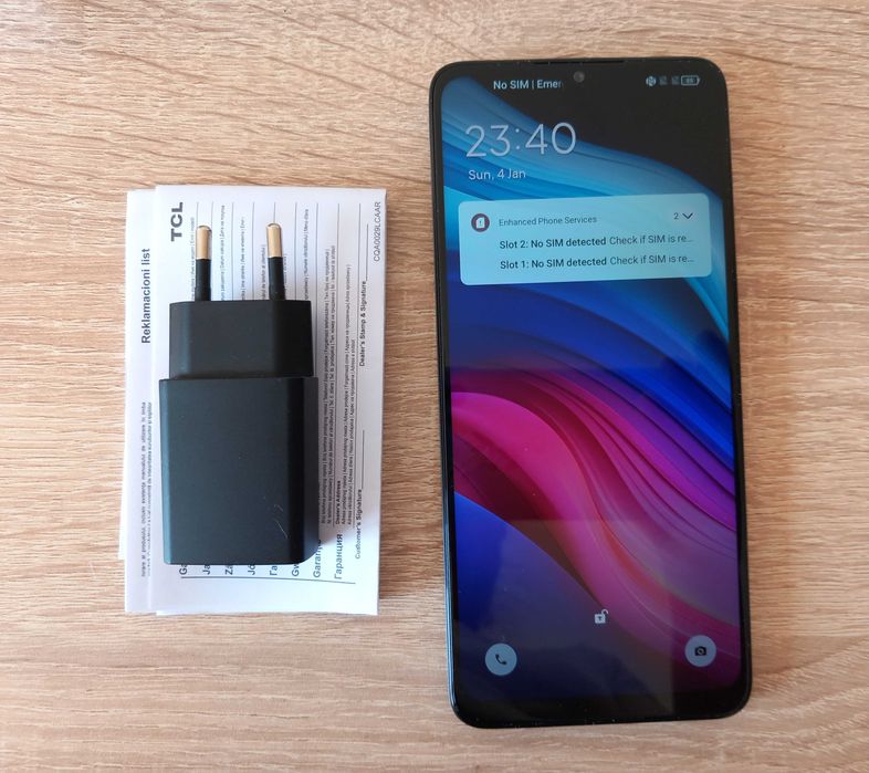 Нов смалтфон TCL 505
