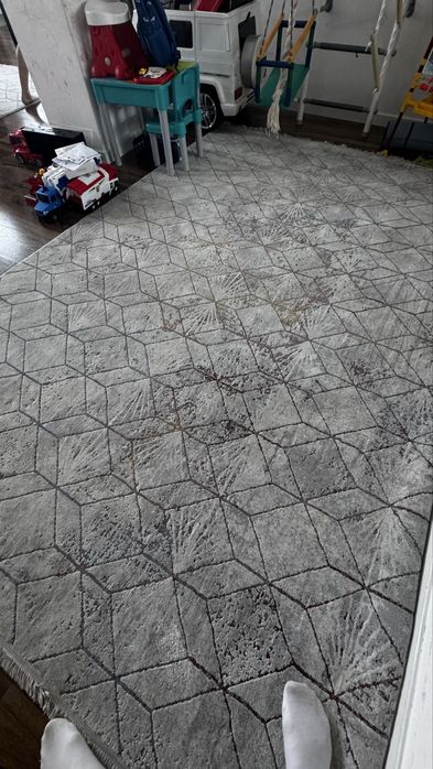 Качественный шелковый ковер