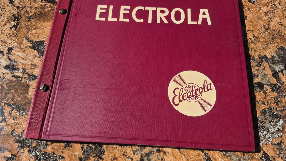 Vând lot 7 Discuri Grammophon & patefon colectie cu muzica clasică 

-