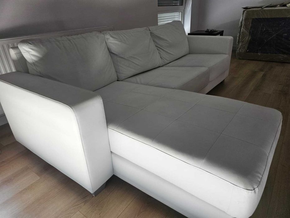 Canapea Extensibilă Albă _ 2850 RON