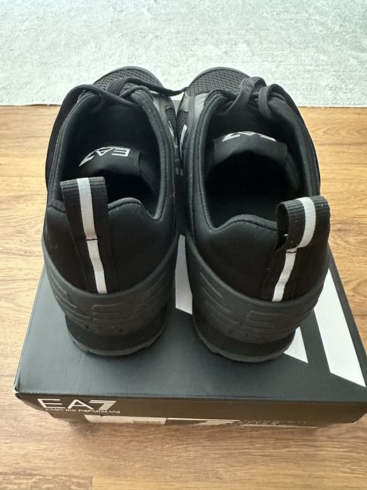 Оригинал кроссовки EA7