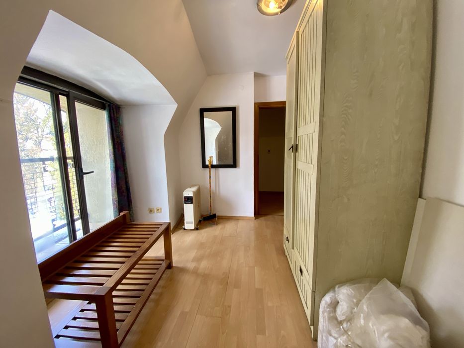 Продава се Многостаен апартамент в Разлог - 169 кв.м за 1000 €/кв.м - Снимка #9