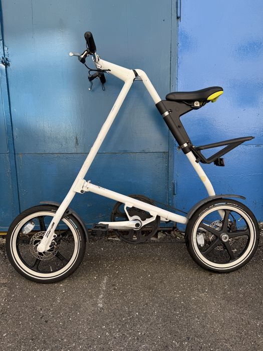 Bicicleta pliabila marca Strida adusa din Germania