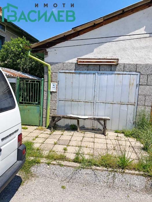 Продава КЪЩА област Перник, гр. Батановци