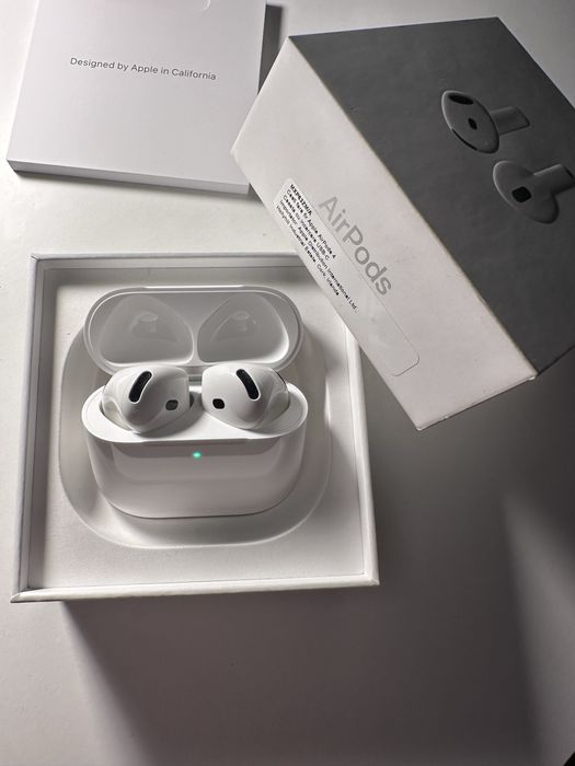 Apple AirPods 4th gen.
