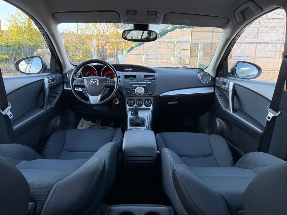 Vand Mazda 3 Facelift , 1.6 benzina, an 2011, import Germania