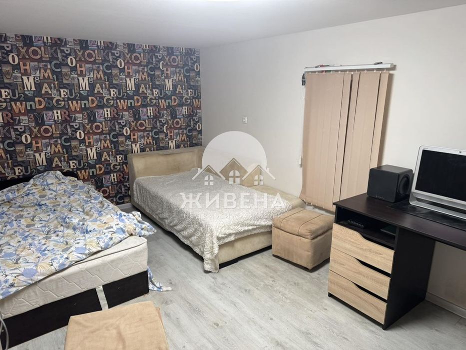 Продава къща с голям двор в с.Водица, обл. Варна