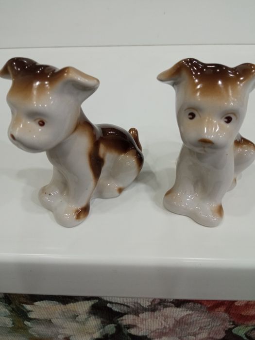 Продаются Два щенка - Полонский Фарфоровый завод.