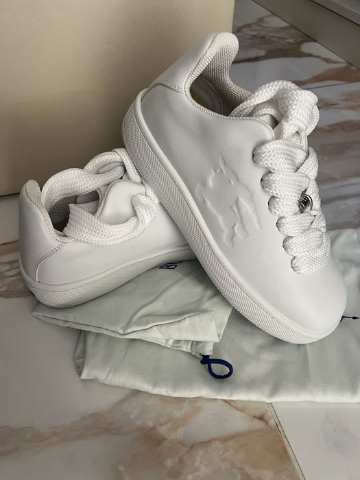 Burberry -обувки