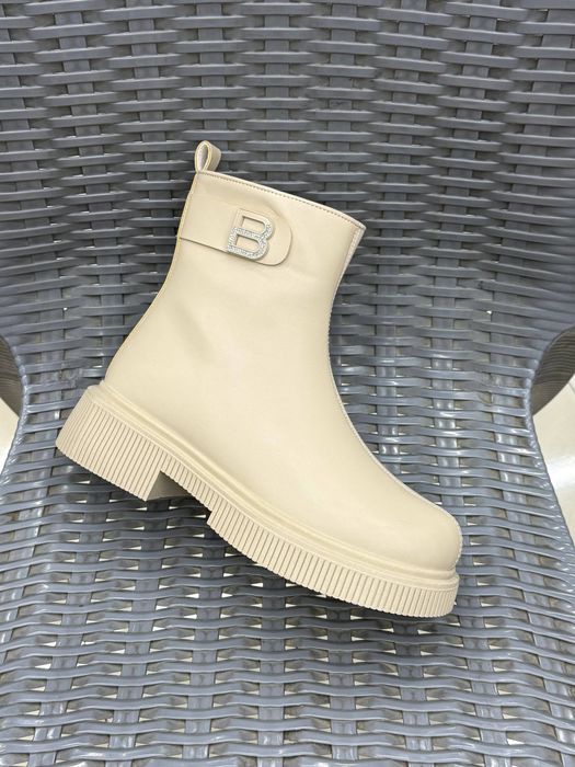 Ayollar uchun sapo'k