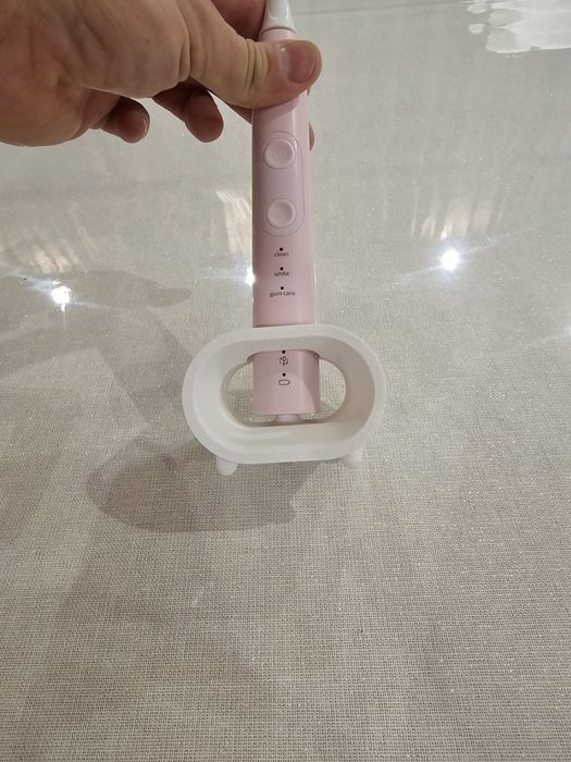 Поставка/стойка за електрически четки за зъби Филипс