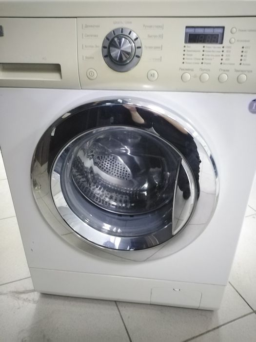 Продам стиральную машину