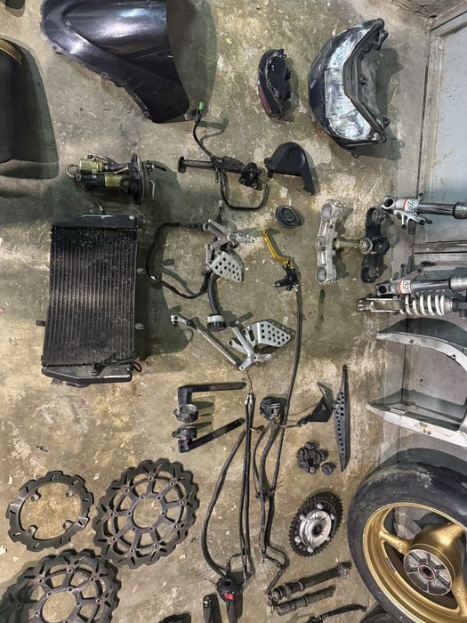 Honda cbr 929 на части