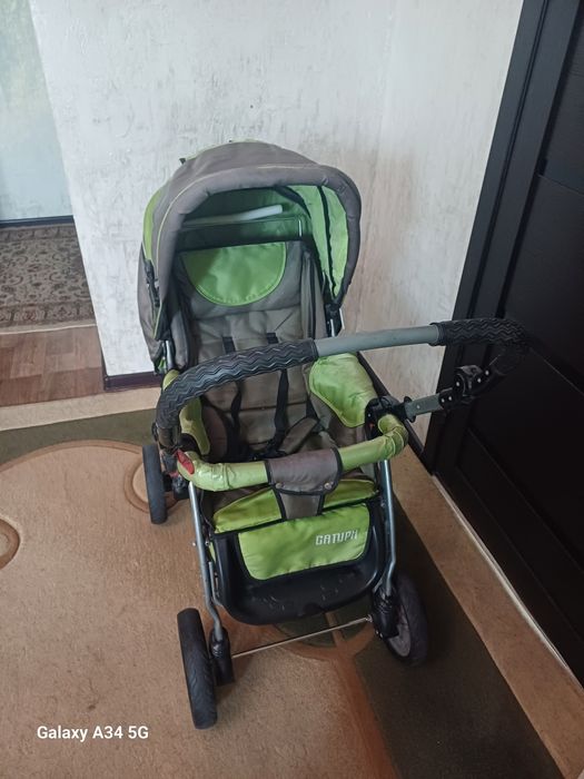 Прогулочная коляска детская, зима