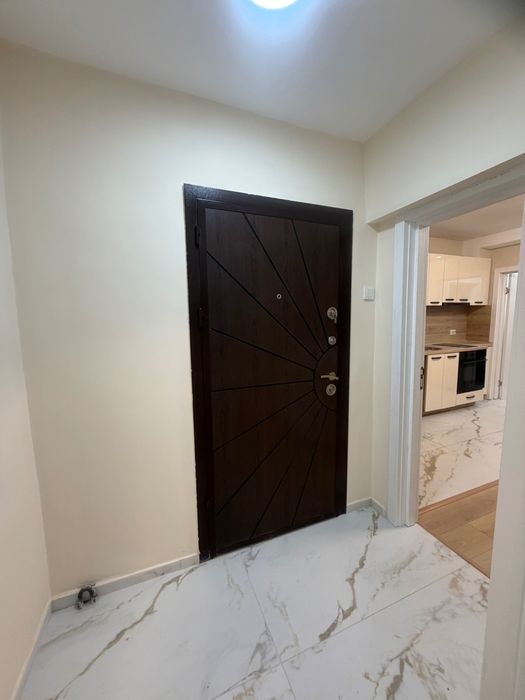 Ремонтиран и обзаведен тухлен 3 стаен апартамент