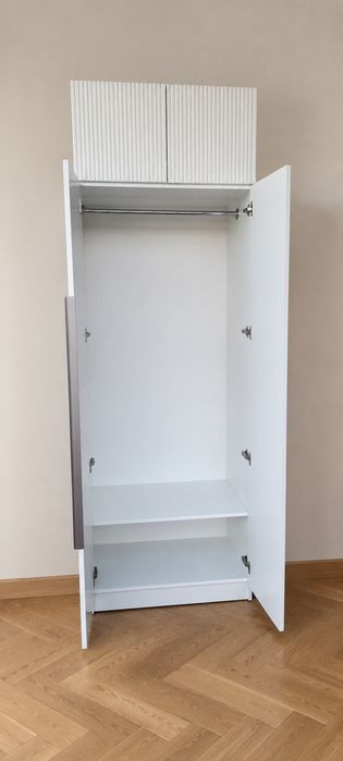 Шкаф. Срочно. Новый
