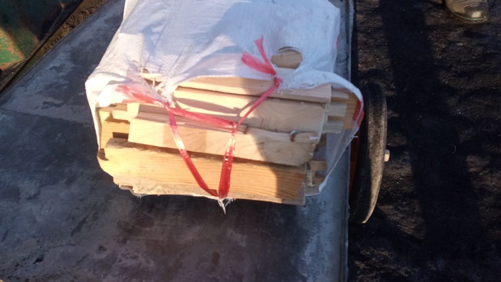Дрова в мешках с доставкой