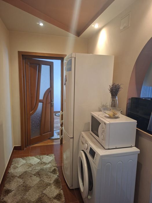 Apartament 3 camere , et 1 , aleea teilor , se vinde cu tot ce este in el , 0763607058