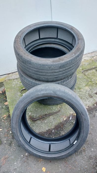 Anvelope 255 40 285 35 R21