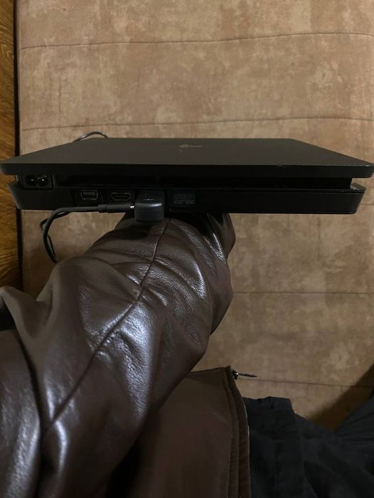 Ps4 slim с Гарантией