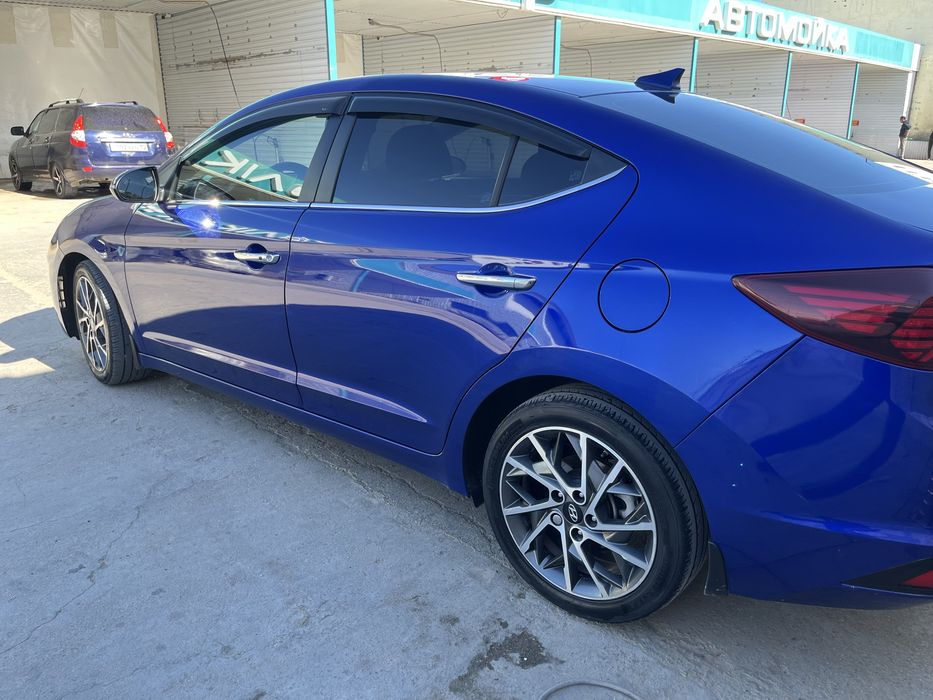 Hyundai Elantra 2020