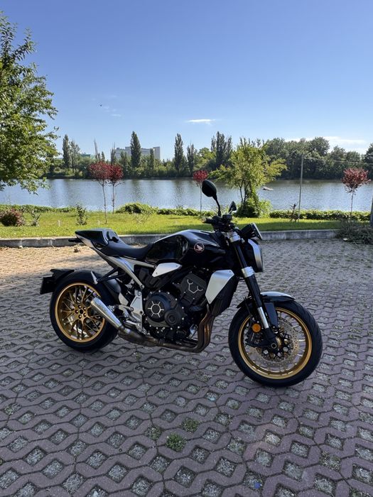 Honda CB1000R 03.2023 5500 km in garantie pana in 2027