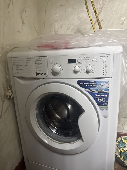 Стиральная машина indesit