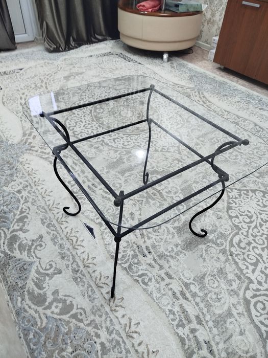 Продам изумительной столик.