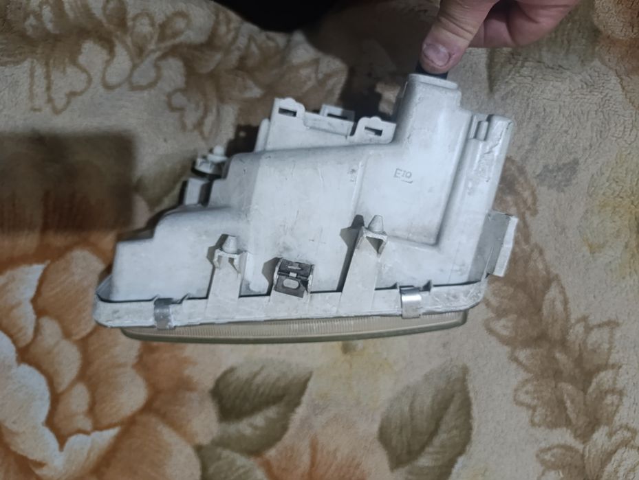 Фара на Фольксваген Поло