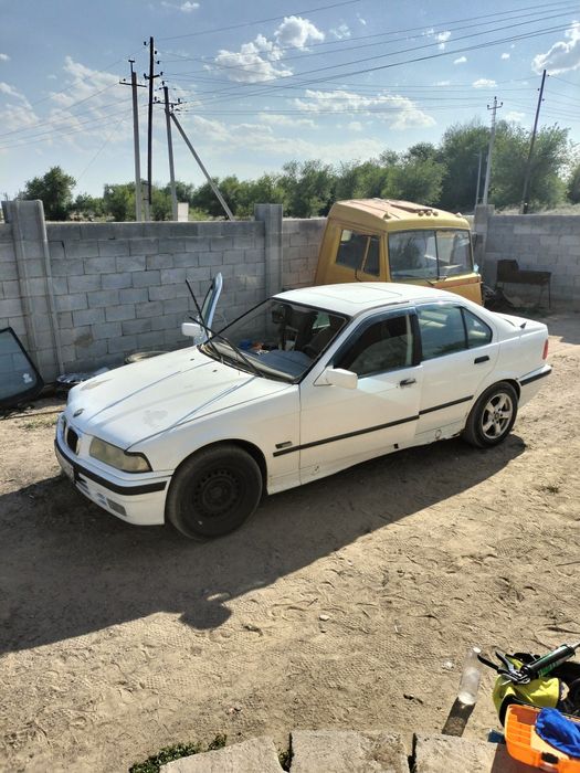 Продам надёжное авто БМВ е36