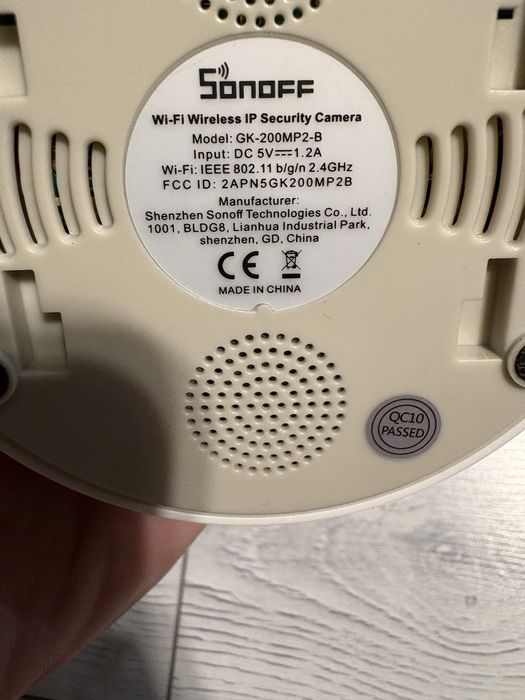 Camera de supraveghere wi-fi cu aplicatie pe telefon (nou nascuti, animale de companie) de interior, cu posibilitate de inregistrare pe card SD