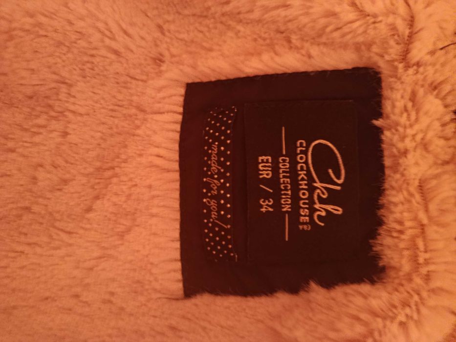 Vesta dama C&A cu gluga blana naturala Nr 34