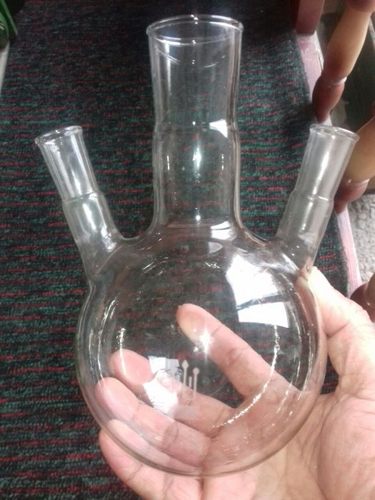 Колба круглодонная с 2-мя и 3-мя горловинами