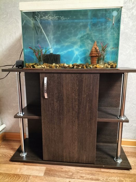 Аквариум с тумбой