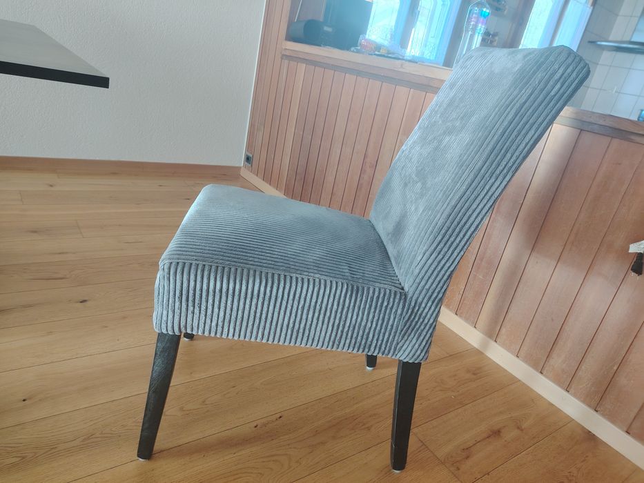 Трапезна маса с 4 стола