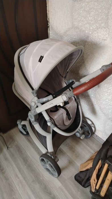 Продам детскую коляску