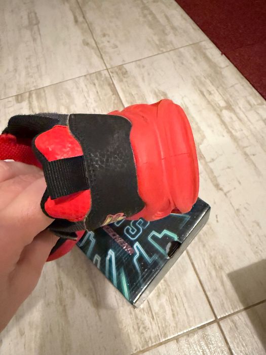 Adidasi skechers cu luminite