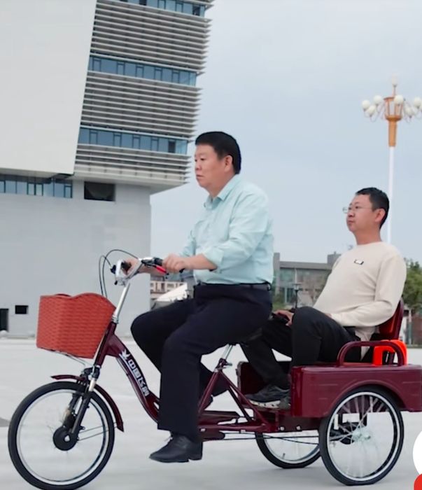 Продам трехколесный велосипед