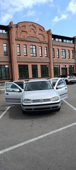 Volkswagen Golf 4