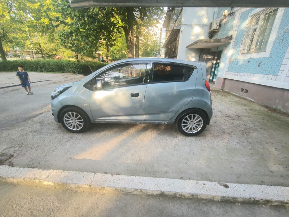 Chevrolet Spark 2012 — 4