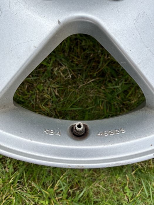 Vând Set 4 Jante Aliaj + 2 anvelope noi R17 5x112