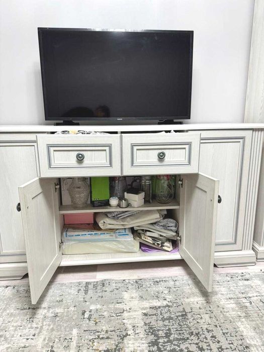 Продается шкаф для гостиной