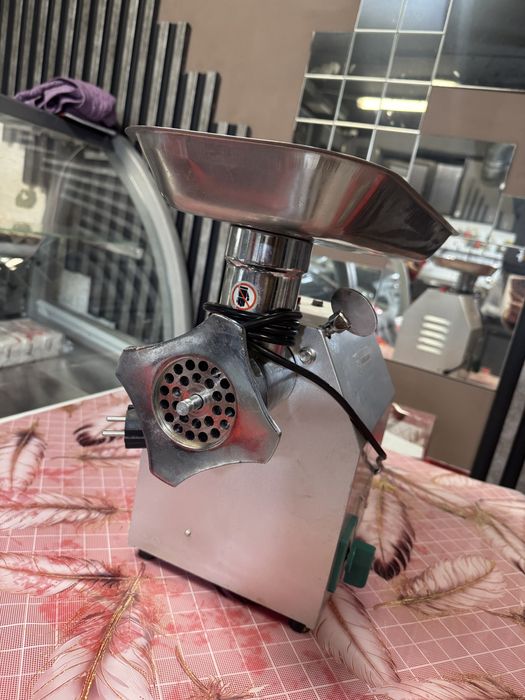 Мясорубка HURAKAN