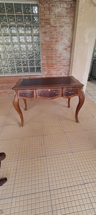 Класическо писалище / бюро и офис кресло