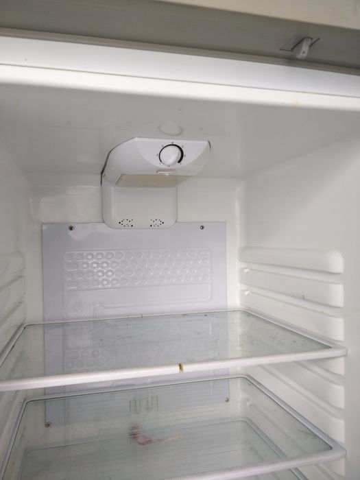 Холодильник двух камерный