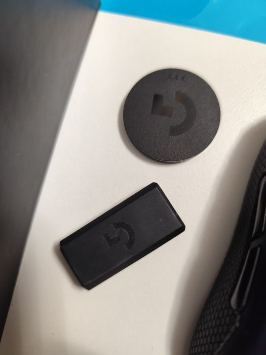 Logitech G Pro X Superlight в перфектно състояние + нови грипове и стъклени mouse skates