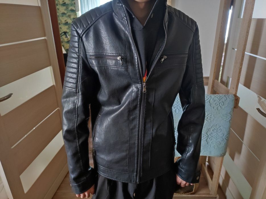 Кожаная куртка рокер