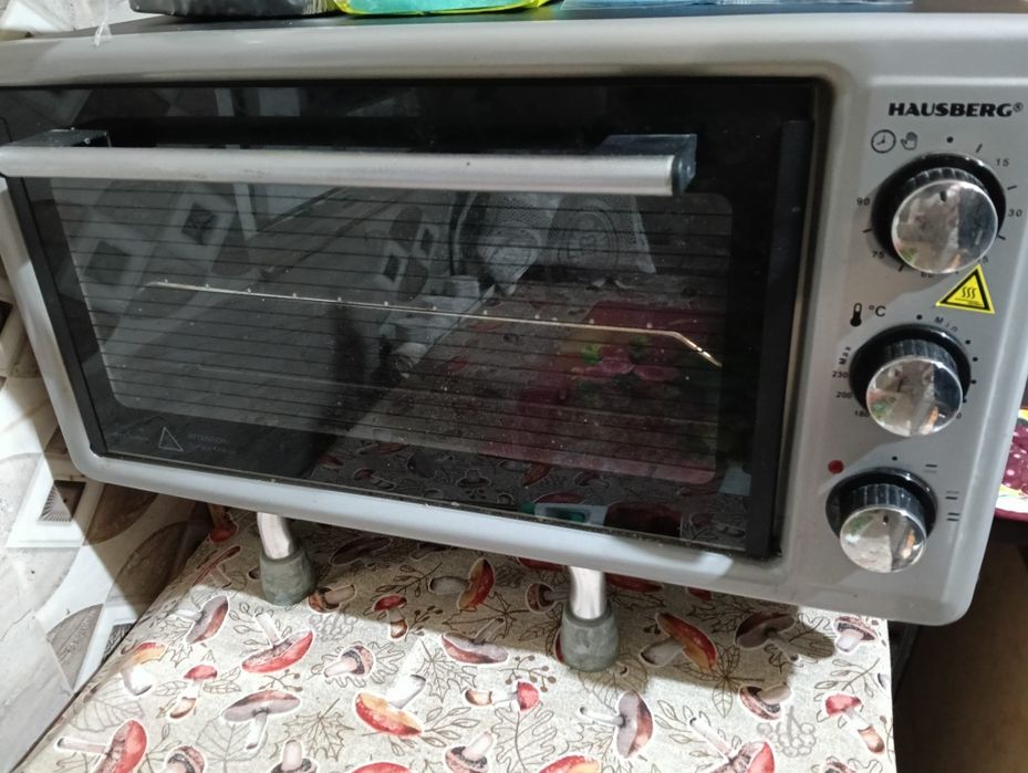 Vând cuptorul electric