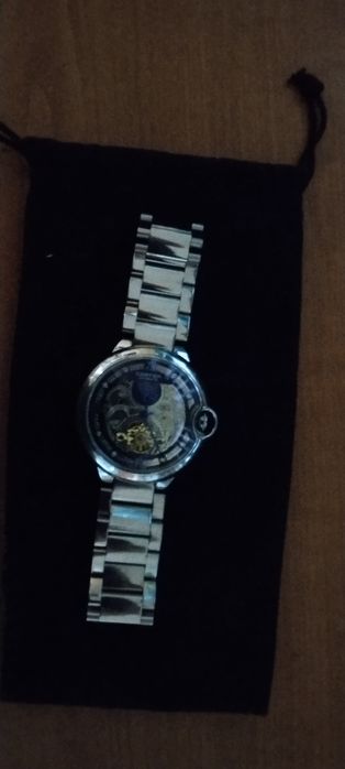 Schimb sa vind ceas automatic cartier